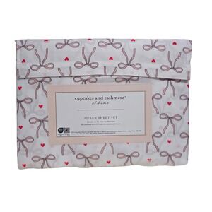 Cupcakes and Cashmere Queen Sheet Set Pink Bows Red Hearts Valentine's Day  NWT